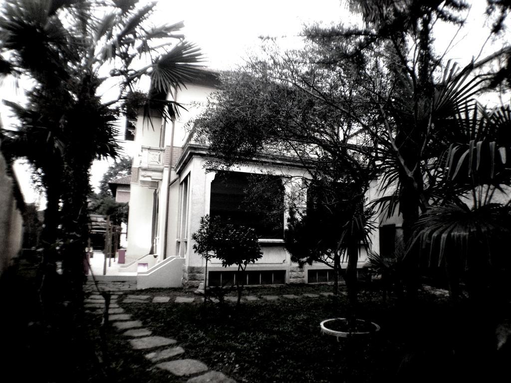 Villa Russo B&B Tradate Exterior photo